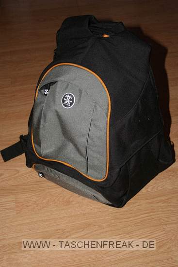 CRUMPLER - THE PUPPET\n\nFoto von einem anonymen User - VIELEN DANK FR DAS MAIL!\n\nKommentar des Nutzers:\n\nHallo,\n\nAnbei sende ich euch Fotos von der Crumpler - The Puppet tasche.\n\nMfg