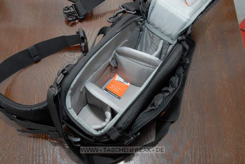 LOWEPRO INVERSE 200 AW\n\nFoto und Text von Oliver Biederbeck - VIELEN DANK!\n\nKommentar:\n\nPlatz fr Telezoom, Kamera mit angesetzten Objektiv mittlerer Brennweite und Blitz.