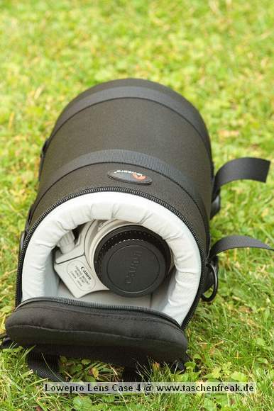 Foto von Martoin Adler - VIELEN DANK!\n\nKommentar des Nutzers:\n\nLensCase 4:\nDas EF 100-400 passt mit umgekehrt angesetzter Geli rein. Durch den greren Durchmesser der Geli wird es allerdings eng im inneren.