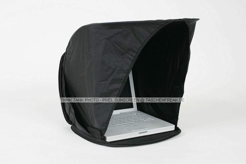 THINK TANK PHOTO - PEE WEE PIXEL POCKET ROCKET\n\nFOTO VON ISARFOTO & THINK TANK PHOTO - VIELEN DANK!\n\nKommentar des Herstellers:\n\nPixel Sunscreen\n\nPortfolio that Lapops open to form a complete sun shade that blocks peripheral light and works with 12" - 17" laptops (does not hold laptop).\n\nFeatures:\n	Works with 12"-17" laptops.\n	For bright light conditions.\n	Blocks peripheral light.\n	Pops open when pulled out.\n	Non-slip material for use on lap.\n	Does not hold the laptop.