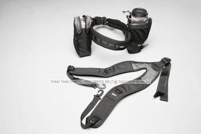 THINK TANK PHOTO - PRO SPEED BELT\n\nFoto von Horst Zanus - DANKE DAFR !\n\nKommentar des Nutzers:\n\nPro Speed Belt mit Flashtasche fr 580EX und Whip it Out fr 2,8/70-200mm und Pixel Hernes Hosentrgersystem