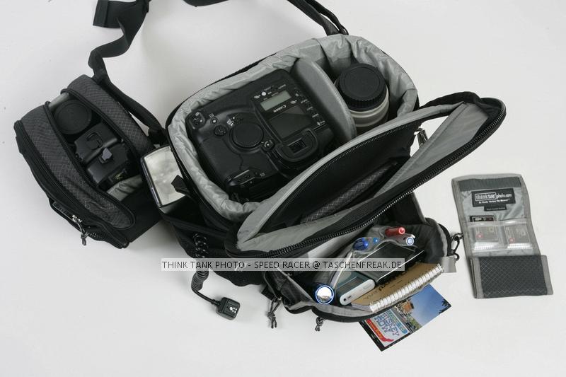 THINK TANK PHOTO - SPEED RACER\n\nFOTO VON ISARFOTO & THINK TANK PHOTO - VIELEN DANK!\n\nKommentar des Herstellers:\n\nSpeed Racer\n\nMaximum capacity for a belt pack! Holds a Pro size SLR with lens attached and a 70- or 80- 200 2.8 next to it.