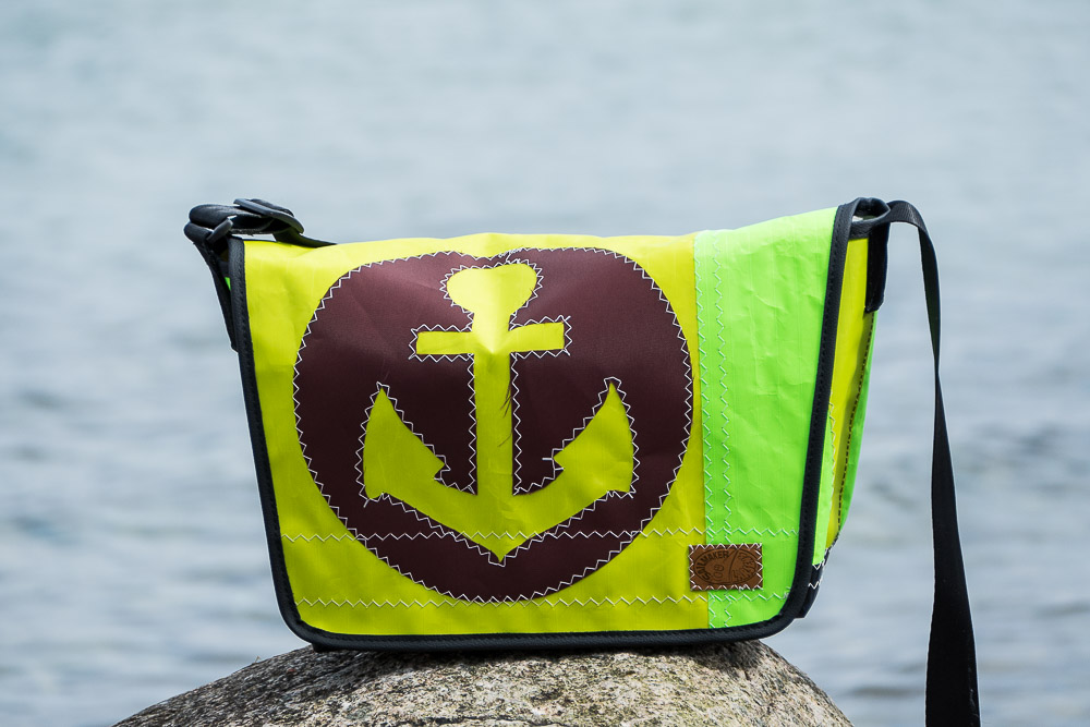 Sailmaker Larsens mit Crumpler Banana Bowl M – die Inseltasche aus Segeltuch